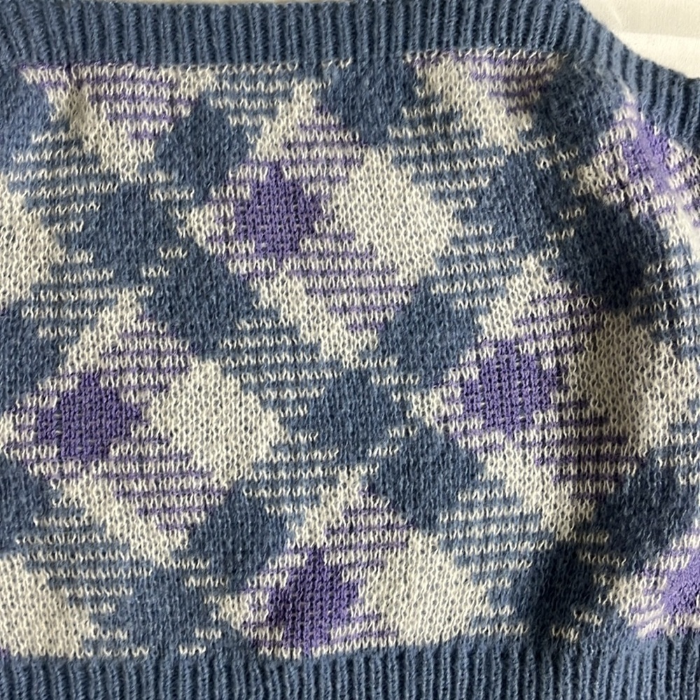 ⭐️ NWOT- Plaid knit crop tank top- size large - Picture 2 of 6